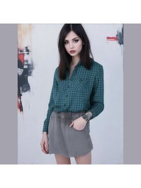 Hot Topic button front green black checkered long sleeve shirt size medium